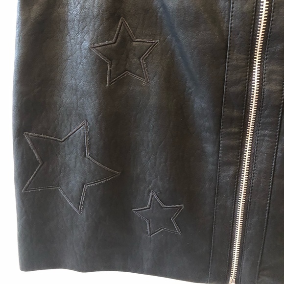 Faux leather mini skirt - Picture 4 of 5